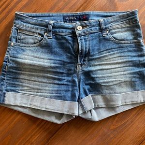JustUSA women’s denim shorts size M